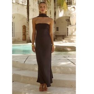 Runaway The Label Elsa Maxi Dress - Black